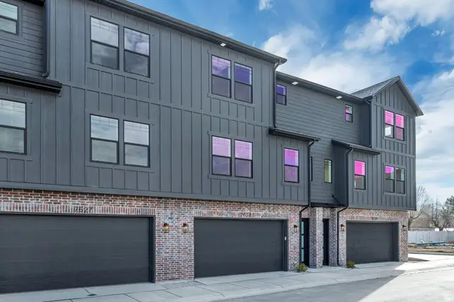 7613 S 300 E, Sandy, UT 84047 - #1