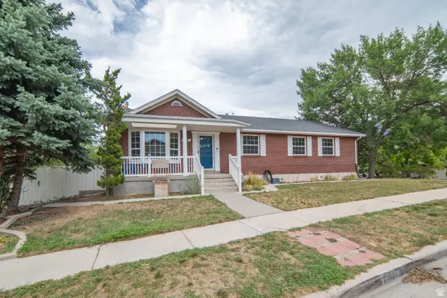 1941 E Gunther Dr, Cottonwood Heights, UT 84121 - #2