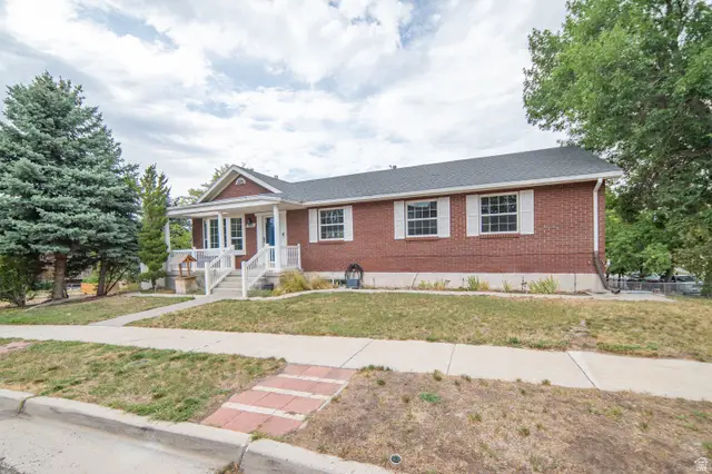 1941 E Gunther Dr, Cottonwood Heights, UT 84121 - #3