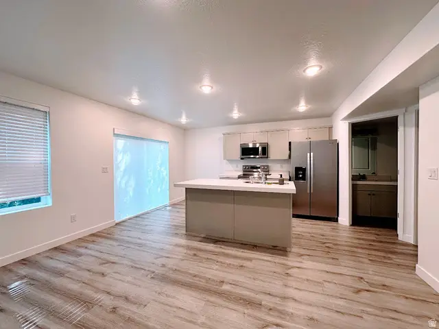 625 S Plum Creek Ln, Ogden, UT 84404 - #3