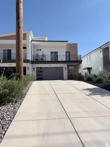 738 E Desert Cactus Dr #104, Washington, UT 84780