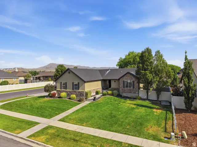 388 W Mcallister Ln, Saratoga Springs, UT 84045 - #3