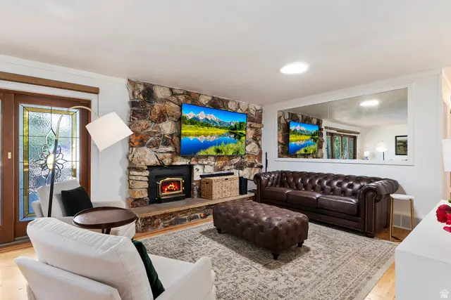 2315 E Creek Rd, Sandy, UT 84093 - #3