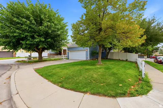 4445 S Roxborough Ct, West Valley City, UT 84119 - #2