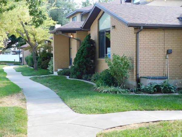 785 E Autumn Dr S, Salt Lake City, UT 84106