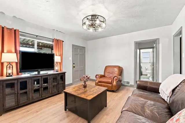 36 W Sunset Ave, South Salt Lake, UT 84115 - #2