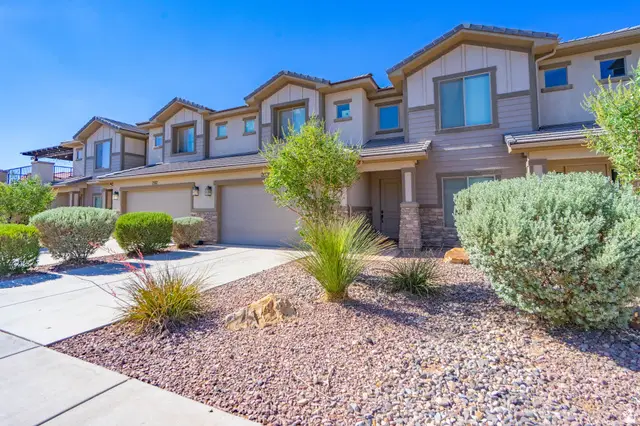 2086 W 440 N, Hurricane, UT 84737 - #3