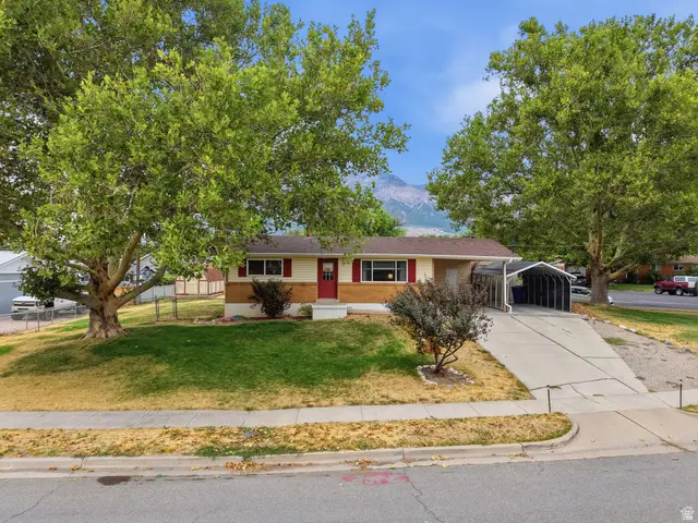 442 E 2050 N, North Ogden, UT 84414 - #1