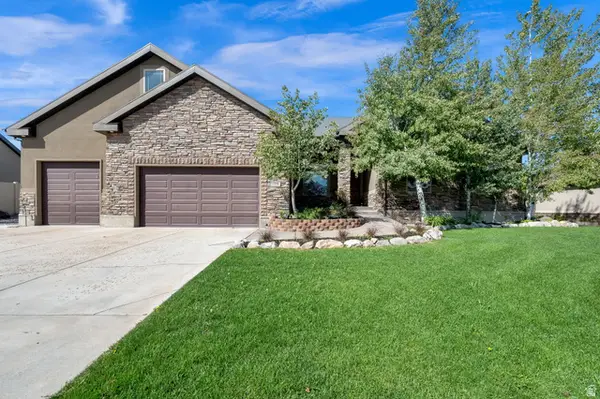 15596 S Broken Arrow Dr W, Bluffdale, UT 84065