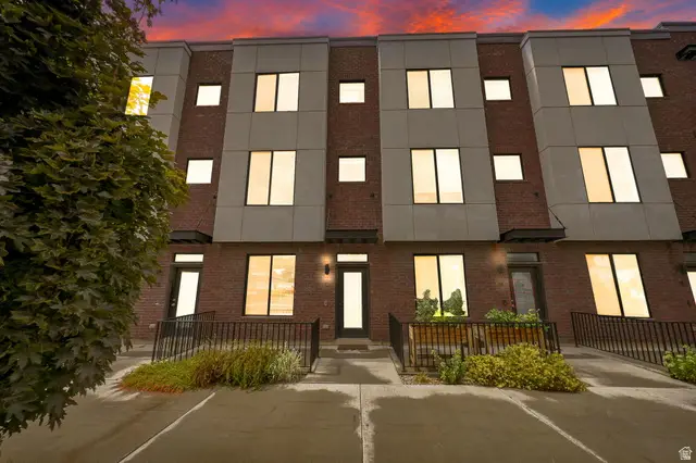 25 E Center St #13, North Salt Lake, UT 84054 - #2