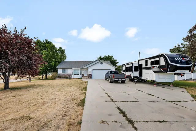 584 W 300 N, Hyrum, UT 84319 - #2