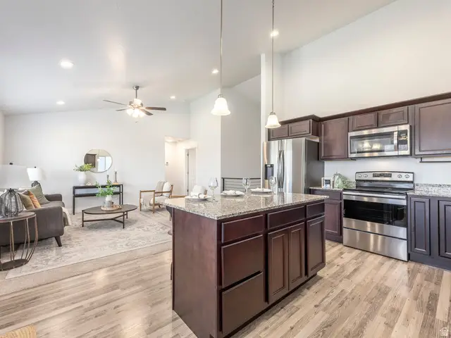 1483 W Stone Gate Dr, Saratoga Springs, UT 84045 - #2