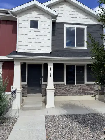 1798 N Blue Iris Ave #1061, Tooele, UT 84074