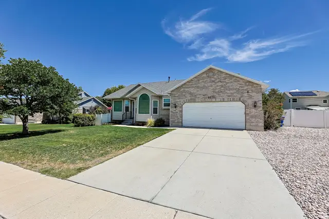 9271 S Grand Teton Dr, West Jordan, UT 84088 - #2