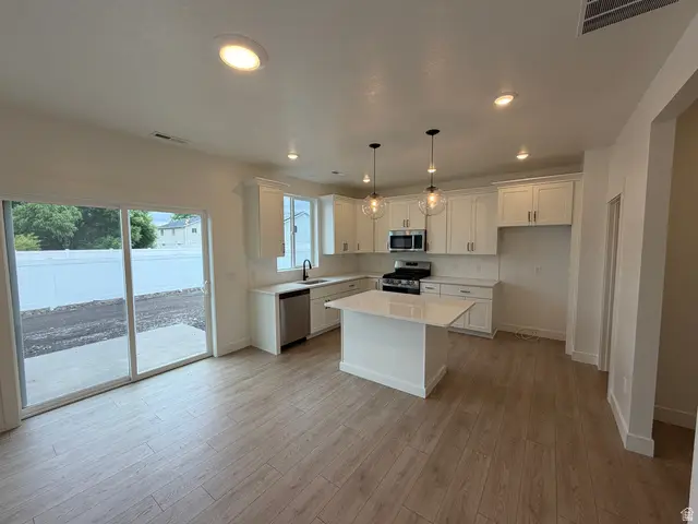 7089 N Cairns Way E, Eagle Mountain, UT 84005 - #2
