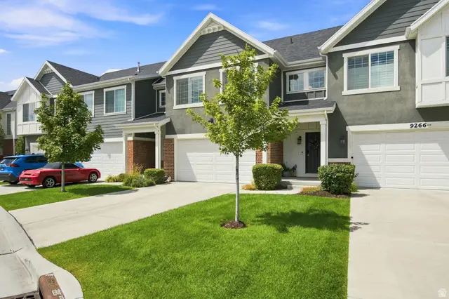 9272 S Ashbourne Dr, Sandy, UT 84094 - #3