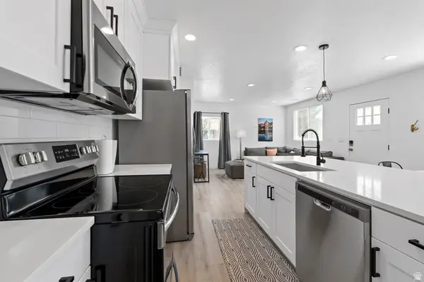 6824 S 700 E, Midvale, UT 84047