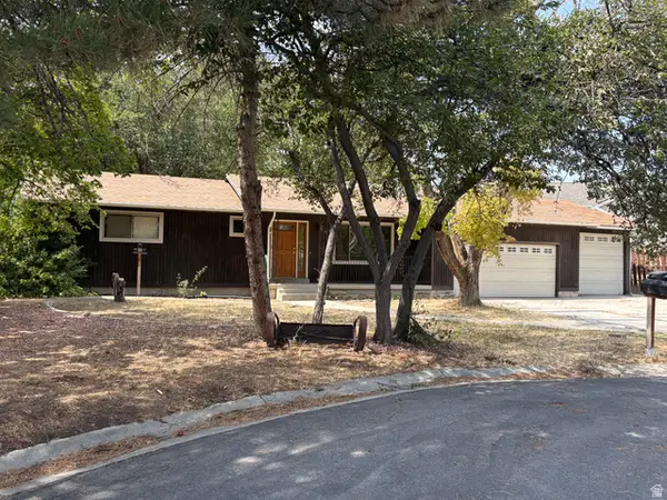 8012 S Bueno Vista Dr, West Jordan, UT 84088