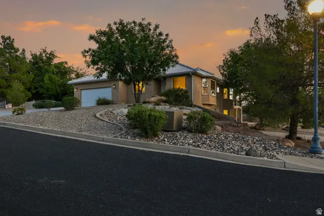 509 W Damascus Dr, Bloomington, UT 84790 - #2