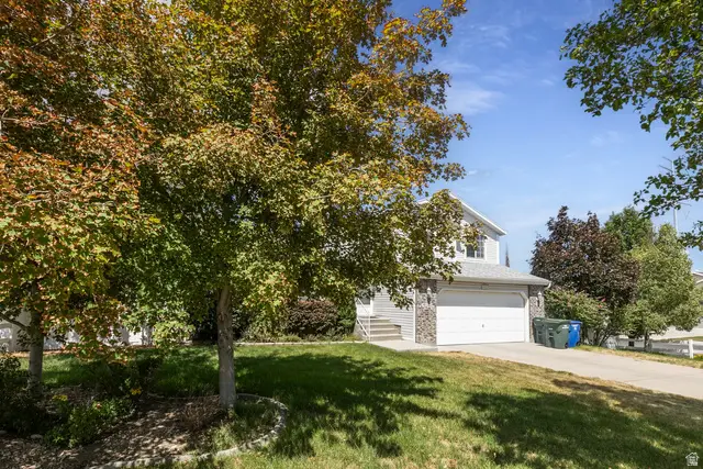 5902 W Wolf Creek Ct S, Salt Lake City, UT 84118 - #2