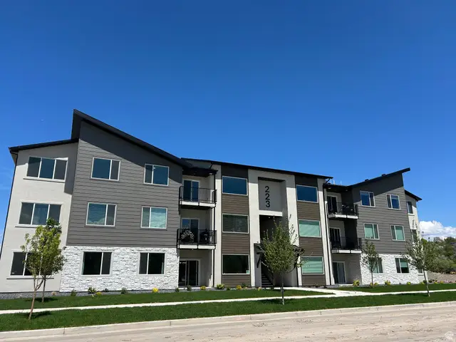 6541 W Herring Ln #102, West Jordan, UT 84081 - #1