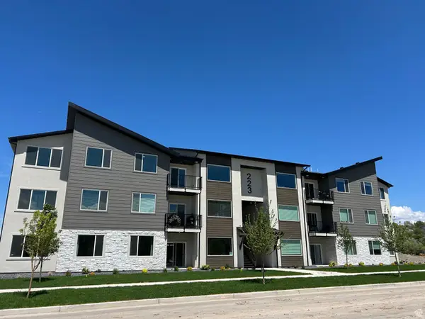 6541 W Herring Ln #102, West Jordan, UT 84081