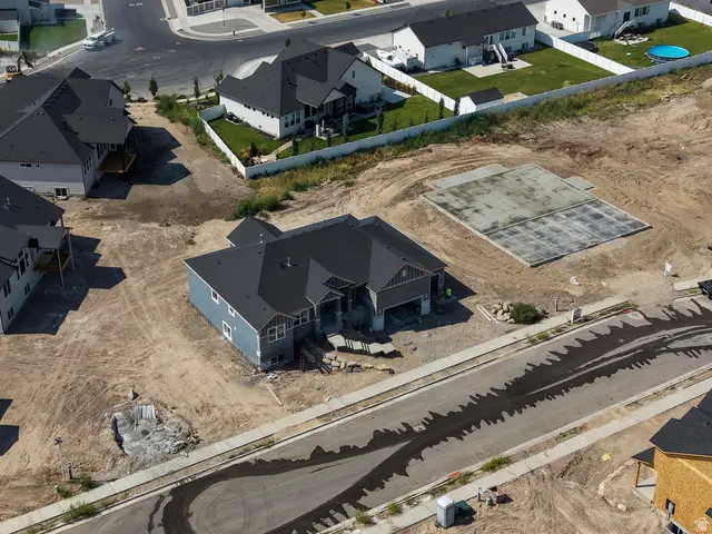 3663 W Richmond Dr #221, Taylor, UT 84401 - #2