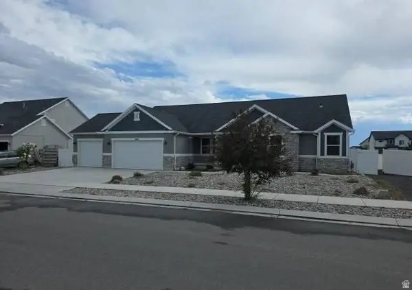 480 E Delano Peak Rd, Eagle Mountain, UT 84005
