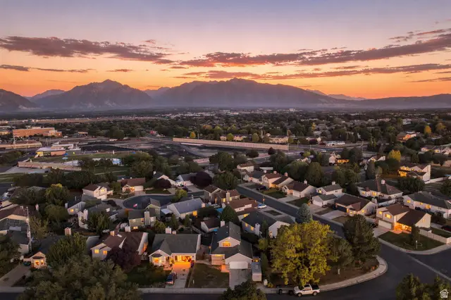 8161 S Creekwood Dr, West Jordan, UT 84088 - #3