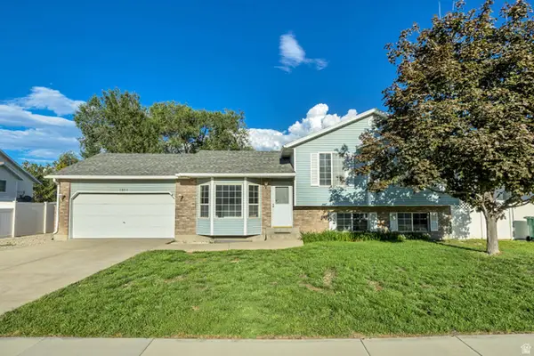 7481 S Red Heather Ln, West Jordan, UT 84084