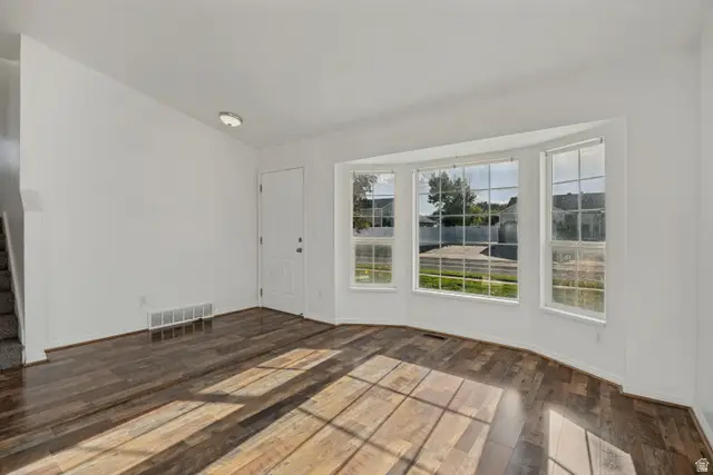 7481 S Red Heather Ln, West Jordan, UT 84084 - #3