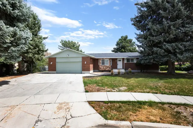 7503 S Paddington Cir W, West Jordan, UT 84084 - #2