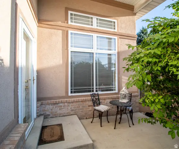 2288 E Emerald Hills Ct, Cottonwood Heights, UT 84121 - #2