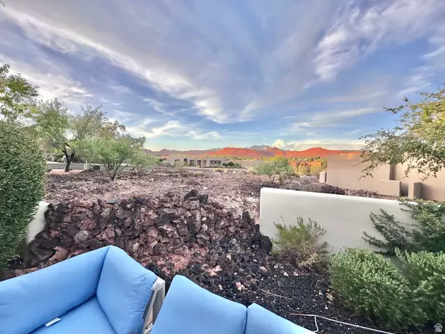 8 Basalt Cir, Santa Clara, UT 84765 - #2
