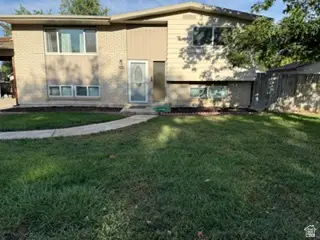 4460 S Summerwood St W, Taylorsville, UT 84123 - #3