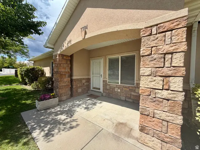 7304 S Geralee Ln, West Jordan, UT 84084 - #2
