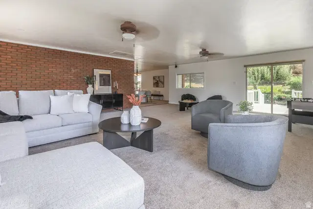 1360 N Nola Dr E, Centerville, UT 84014 - #1