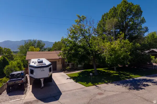 281 Panoramic Dr, Hyrum, UT 84319