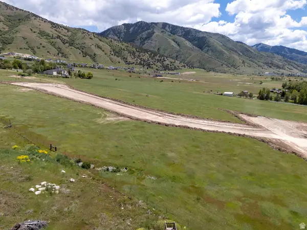 1890 E 2800 N #6, North Logan, UT 84341