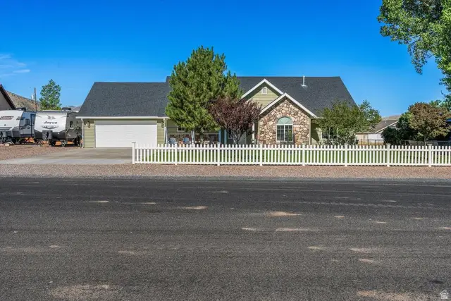 514 S 200 E, Enterprise, UT 84725 - #2