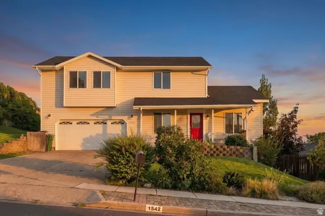 1542 E Granada Dr, Sandy, UT 84093 - #1