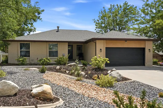 2050 E Gyrfalcon Dr, Sandy, UT 84092 - #1