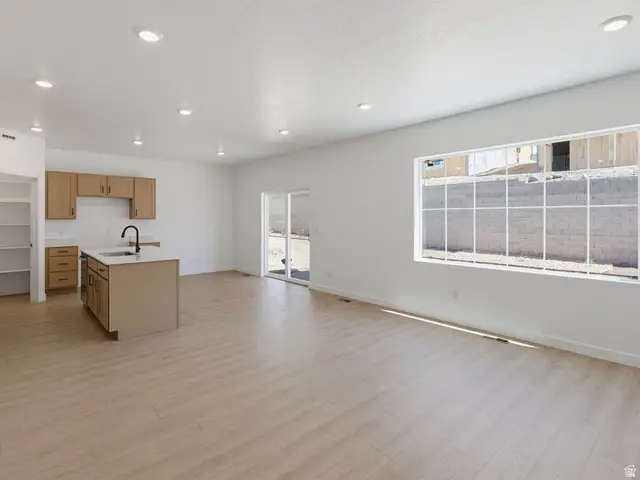 1706 N Old Loon Ave #104, Tooele, UT 84074 - #3