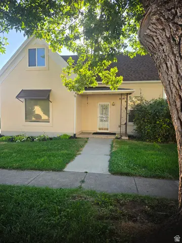 450 S 100 E, Springville, UT 84663