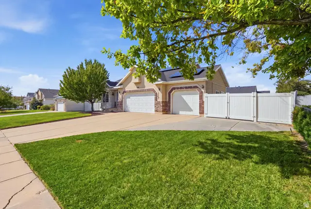 1062 W 200 S, Clearfield, UT 84015 - #2