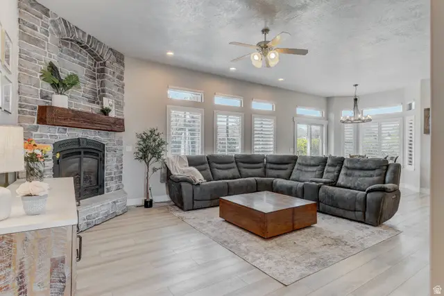 5997 W Silver Saddle Way S, Herriman, UT 84065 - #3