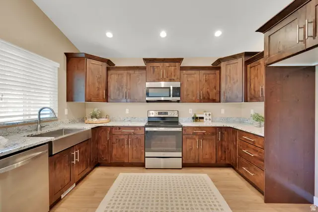 14296 S Wayfield Dr E, Draper, UT 84020 - #3