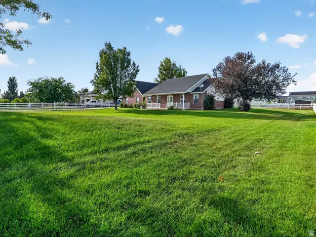 5646 W 4000 S, Hooper, UT 84315 - #2