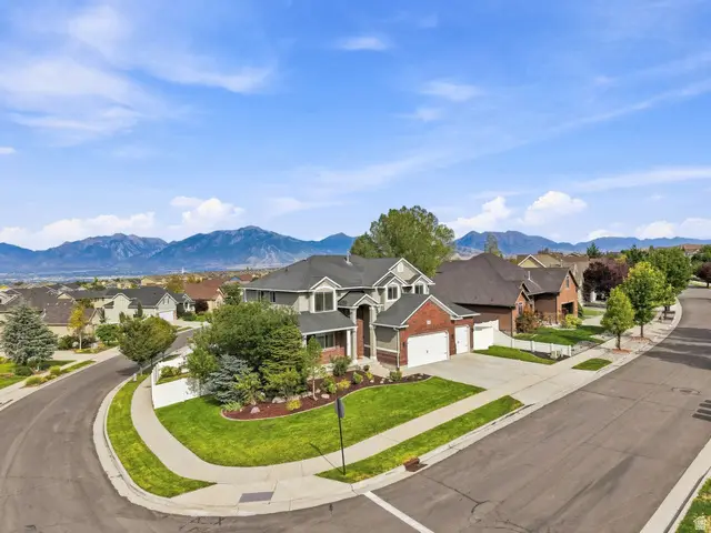 5244 W Ashland Rose Dr, Herriman, UT 84096 - #3