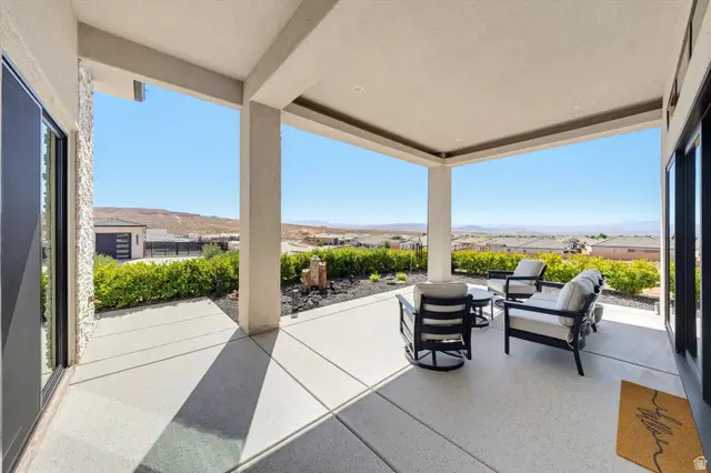 2157 N Sunburn Dr, Washington, UT 84780 - #3